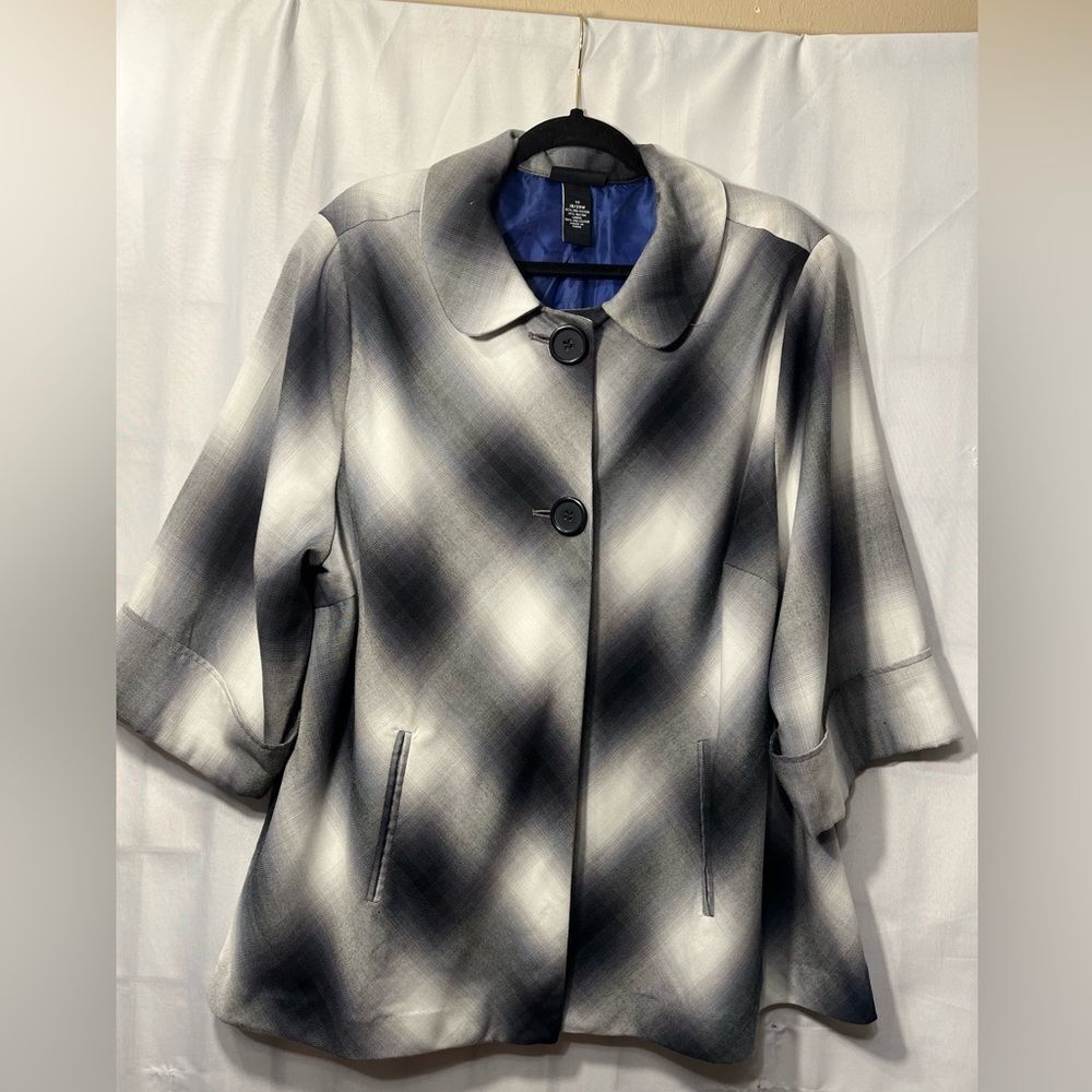 Liz & Me Collection Platinum Black/Gray Plaid Two Button Jacket